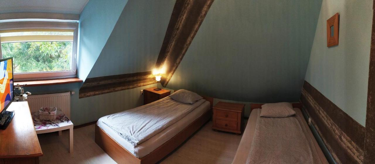 Pensjonat Europa Brzeziny Exterior foto